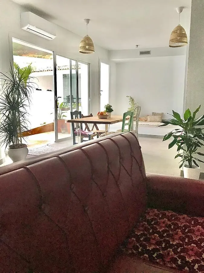 Villa La Casa Móvil. Casa de Artistas Algodonales 0*,  España