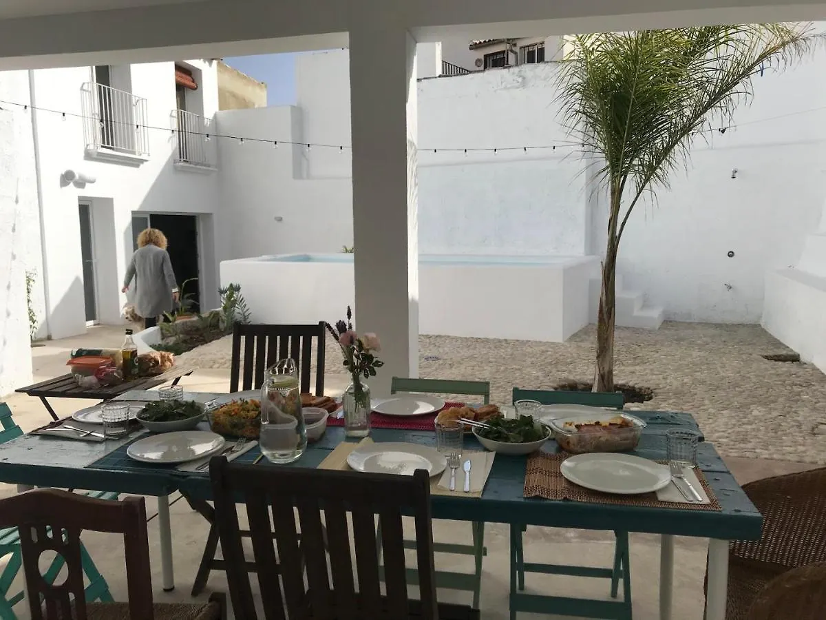 Сasa de vacaciones Villa La Casa Móvil. Casa de Artistas Algodonales